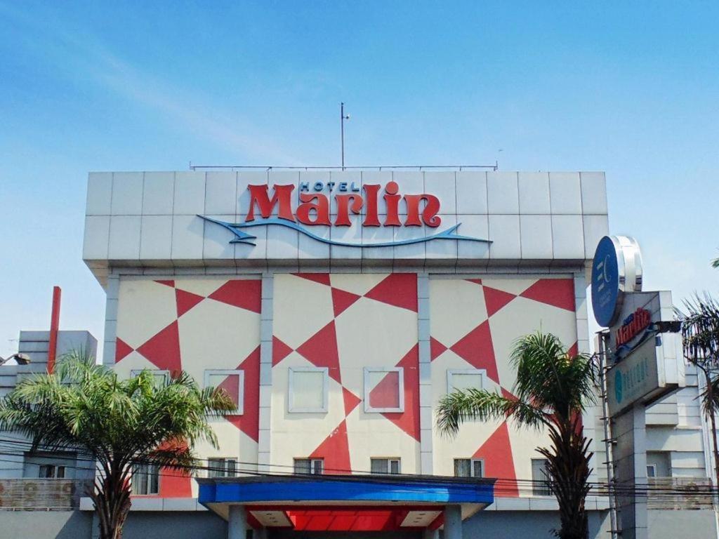 Hotel Marlin Pekalongan Managed By Dafam Kültér fotó
