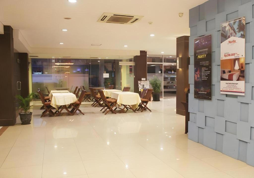 Hotel Marlin Pekalongan Managed By Dafam Kültér fotó