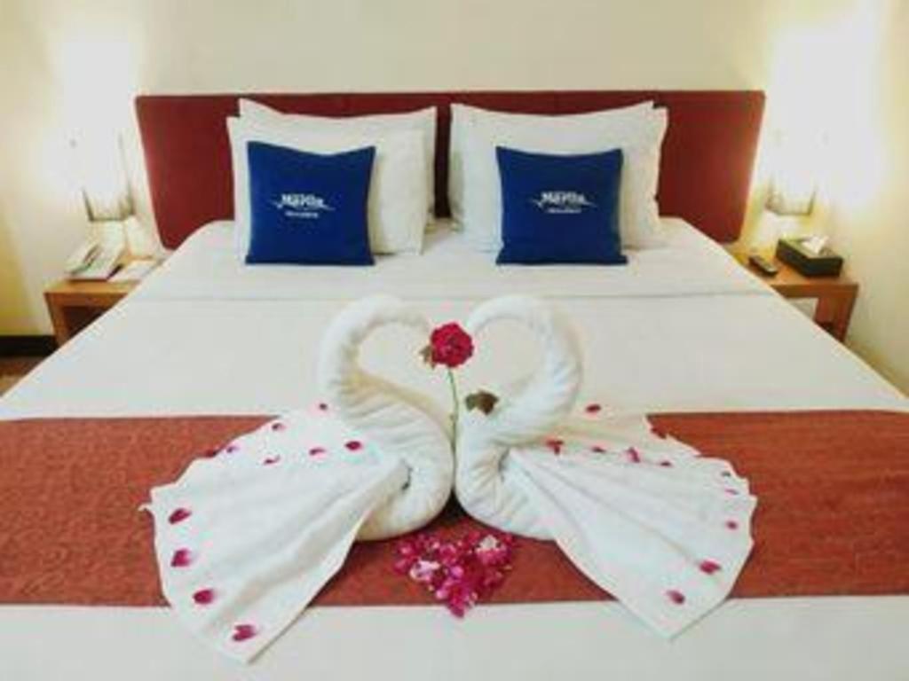 Hotel Marlin Pekalongan Managed By Dafam Kültér fotó