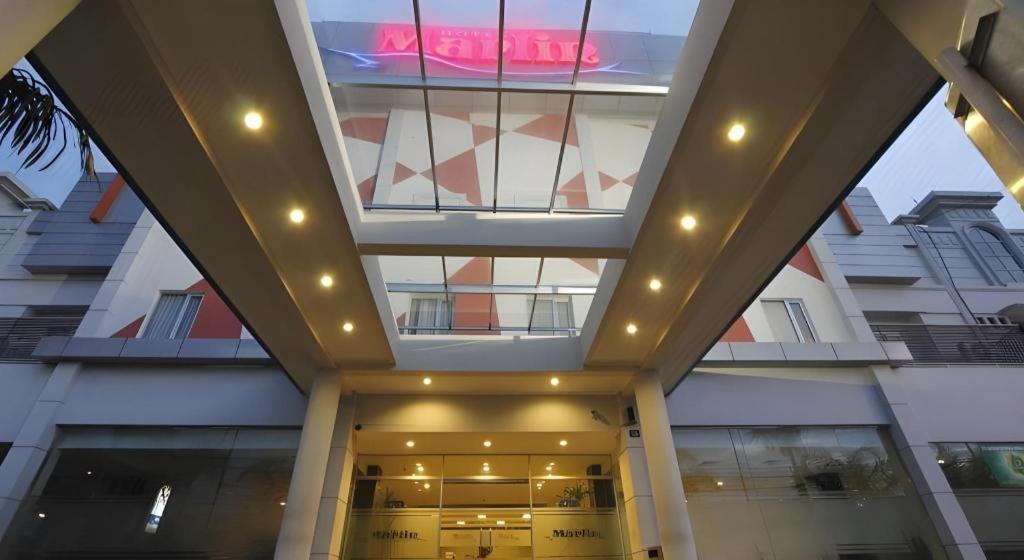 Hotel Marlin Pekalongan Managed By Dafam Kültér fotó